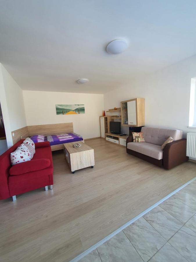Apartman Kurdejov ฮุสโตเปเช ภายนอก รูปภาพ