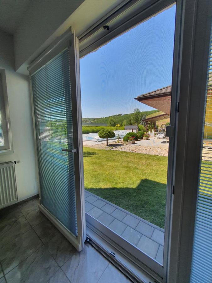 Apartman Kurdejov ฮุสโตเปเช ภายนอก รูปภาพ