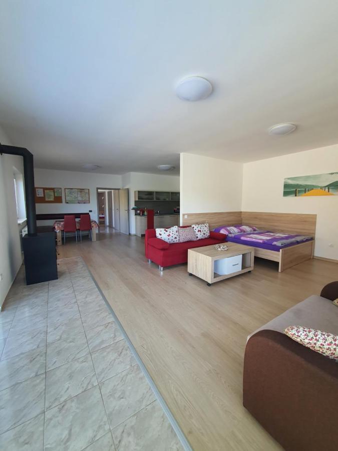 Apartman Kurdejov ฮุสโตเปเช ภายนอก รูปภาพ